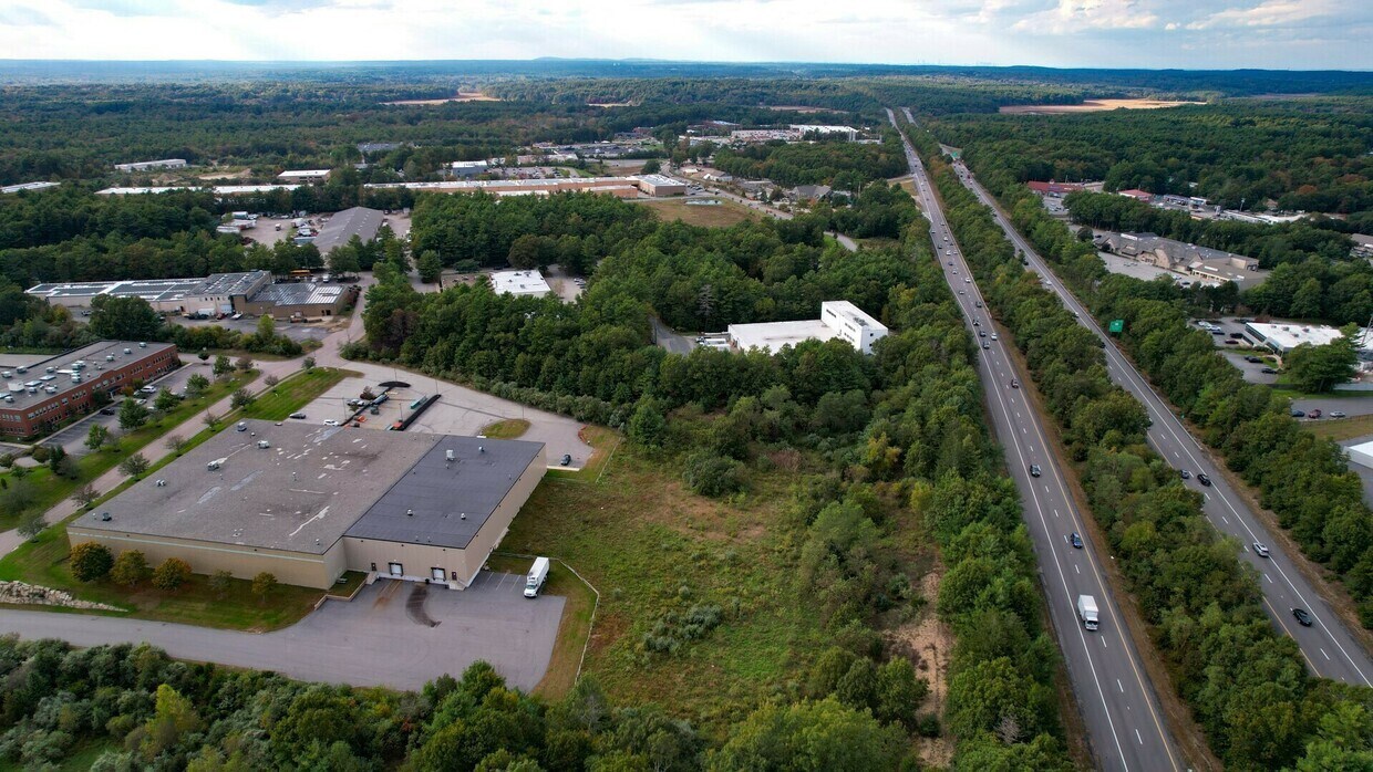 56 Pembroke Woods Dr, Pembroke, MA à louer Photo principale- Image 1 de 2