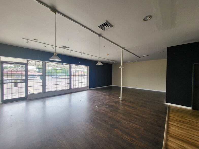 1921-1923 Wadsworth Blvd, Lakewood, CO for sale - Building Photo - Image 3 of 8