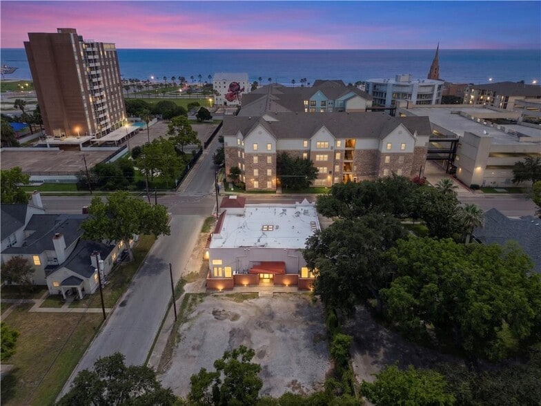 801 S Carancahua St, Corpus Christi, TX for sale - Aerial - Image 1 of 34