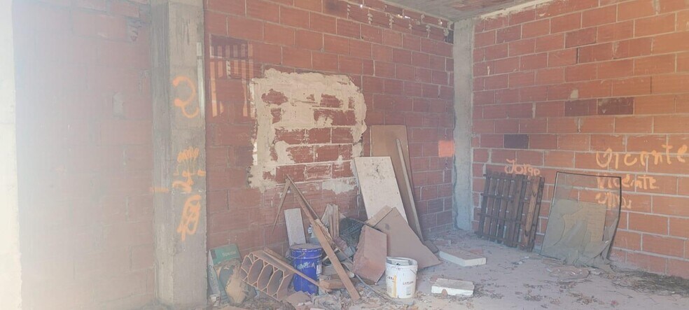 Commerce de détail dans Cáceres à louer - Photo du bâtiment - Image 3 de 10