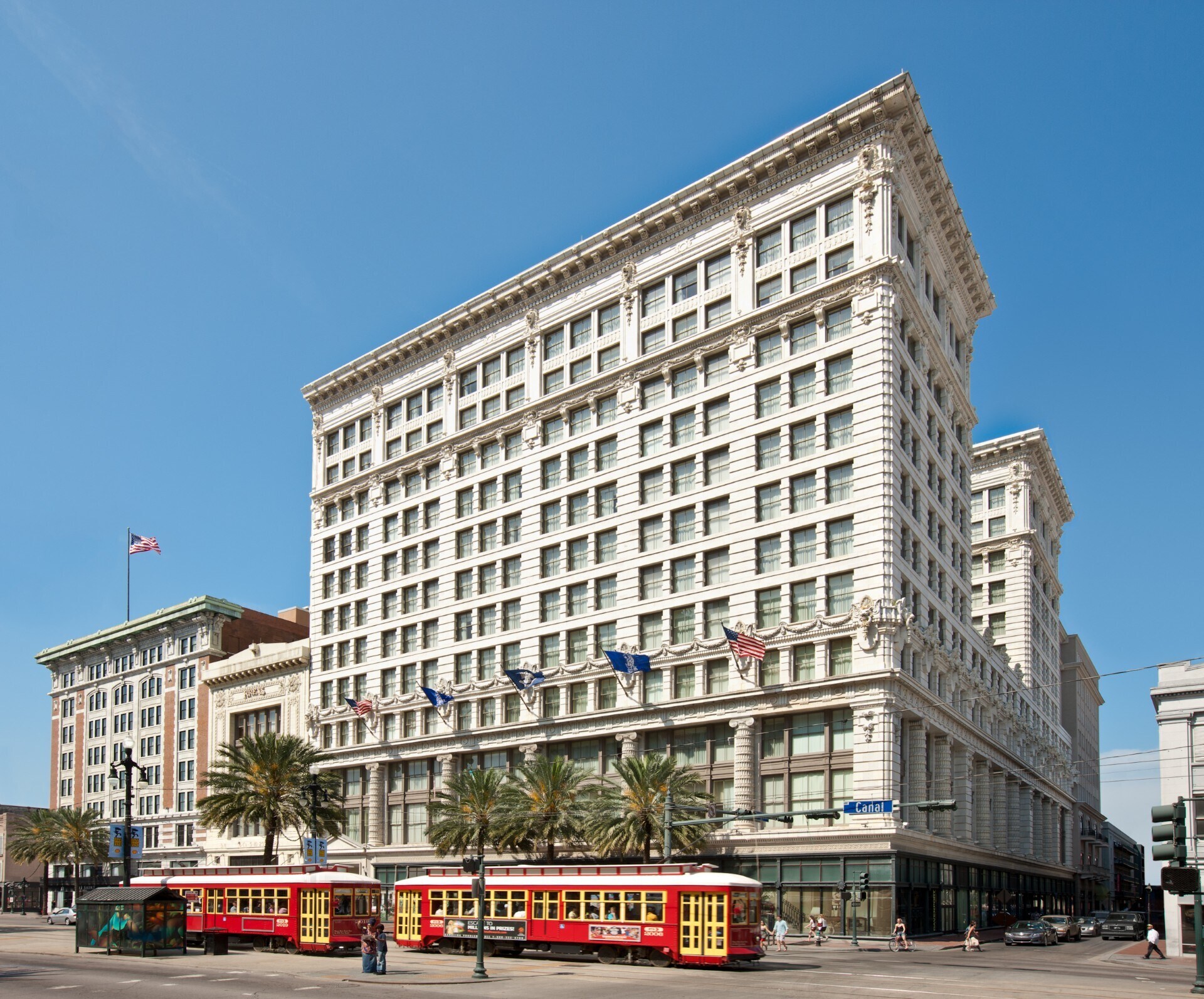 921 Canal St, New Orleans, LA à louer Photo du bâtiment- Image 1 de 4