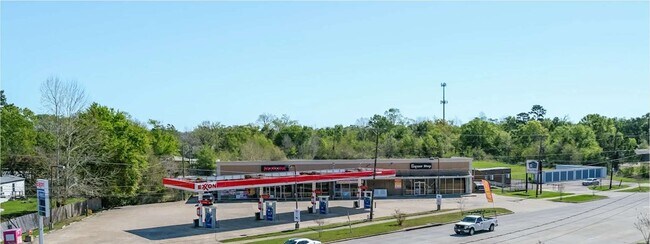More details for 1918 Strickland Dr, Orange, TX - Retail for Sale