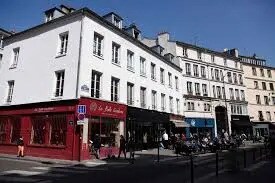 Retail in Paris for lease Building Photo- Image 1 of 2