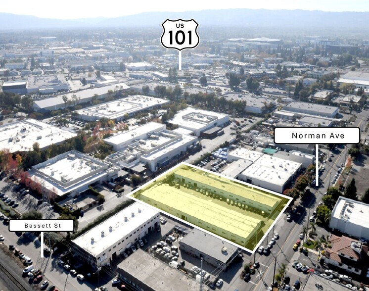 6.53% CAP 30K SF Multi-Tenant Industrial portefeuille de 2 propriétés à vendre sur LoopNet.ca - Photo du bâtiment - Image 2 de 19