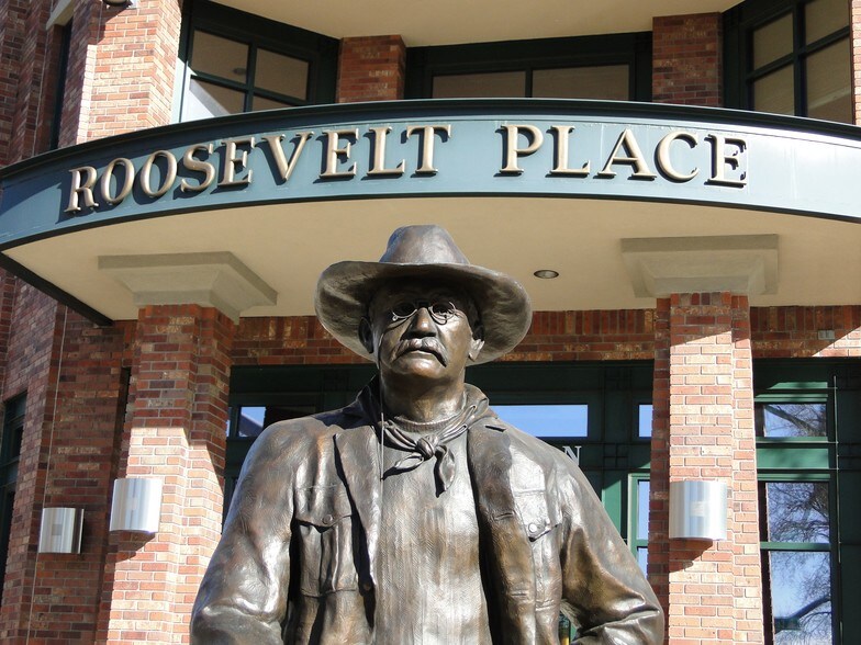 636 Coffman St, Longmont, CO à louer - Photo du bâtiment - Image 3 de 14