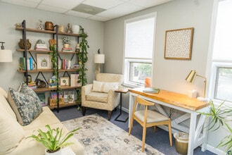 1311 Jamestown Rd, Williamsburg, VA for lease Interior Photo- Image 1 of 10