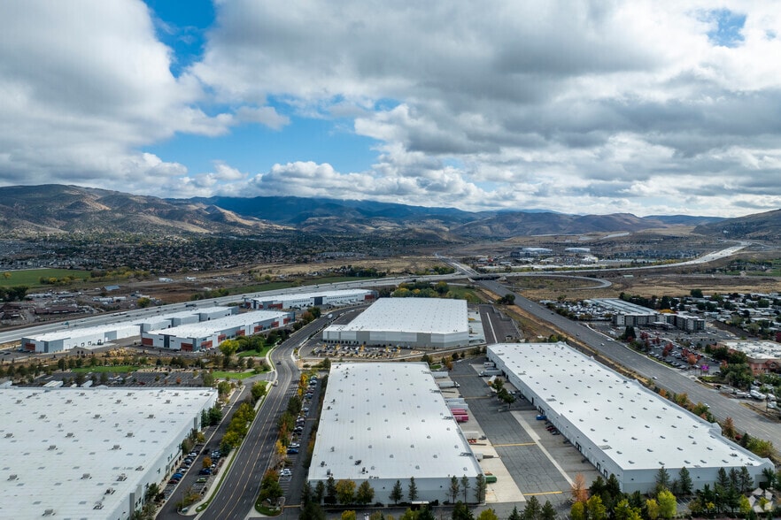 12915 Old Virginia Rd, Reno, NV for lease - Building Photo - Image 3 of 3