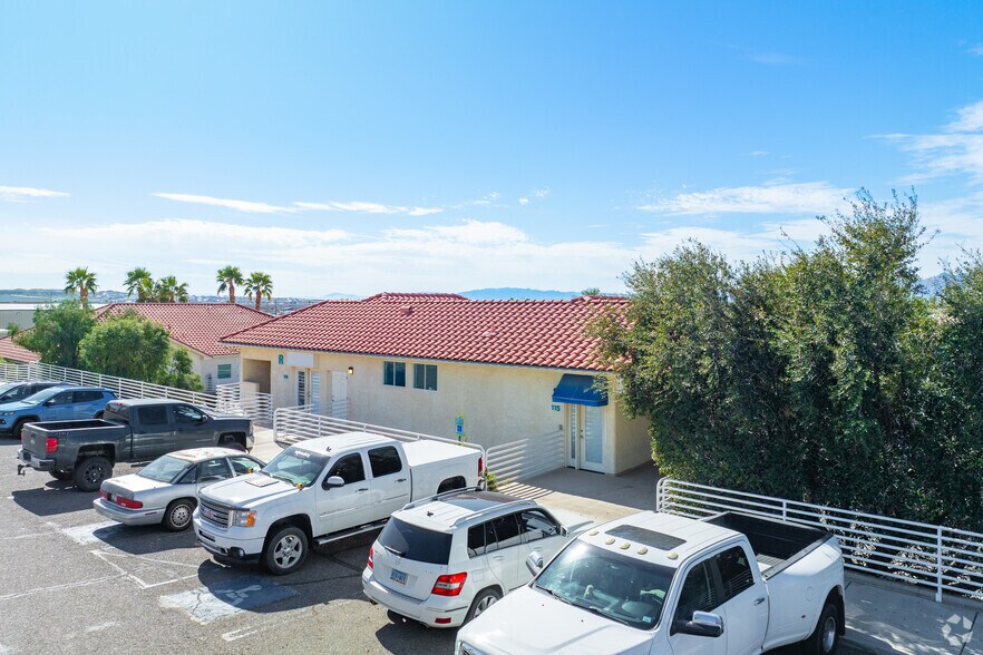 3015 Highway 95, Bullhead City, AZ à louer - Photo du bâtiment - Image 3 de 12