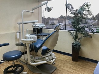 Plus de détails pour 31 Merrick Ave, Merrick, NY - Médical à louer