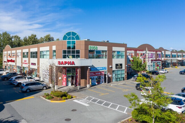 Plus de détails pour 8158 128 St, Surrey, BC - Commerce de détail à vendre