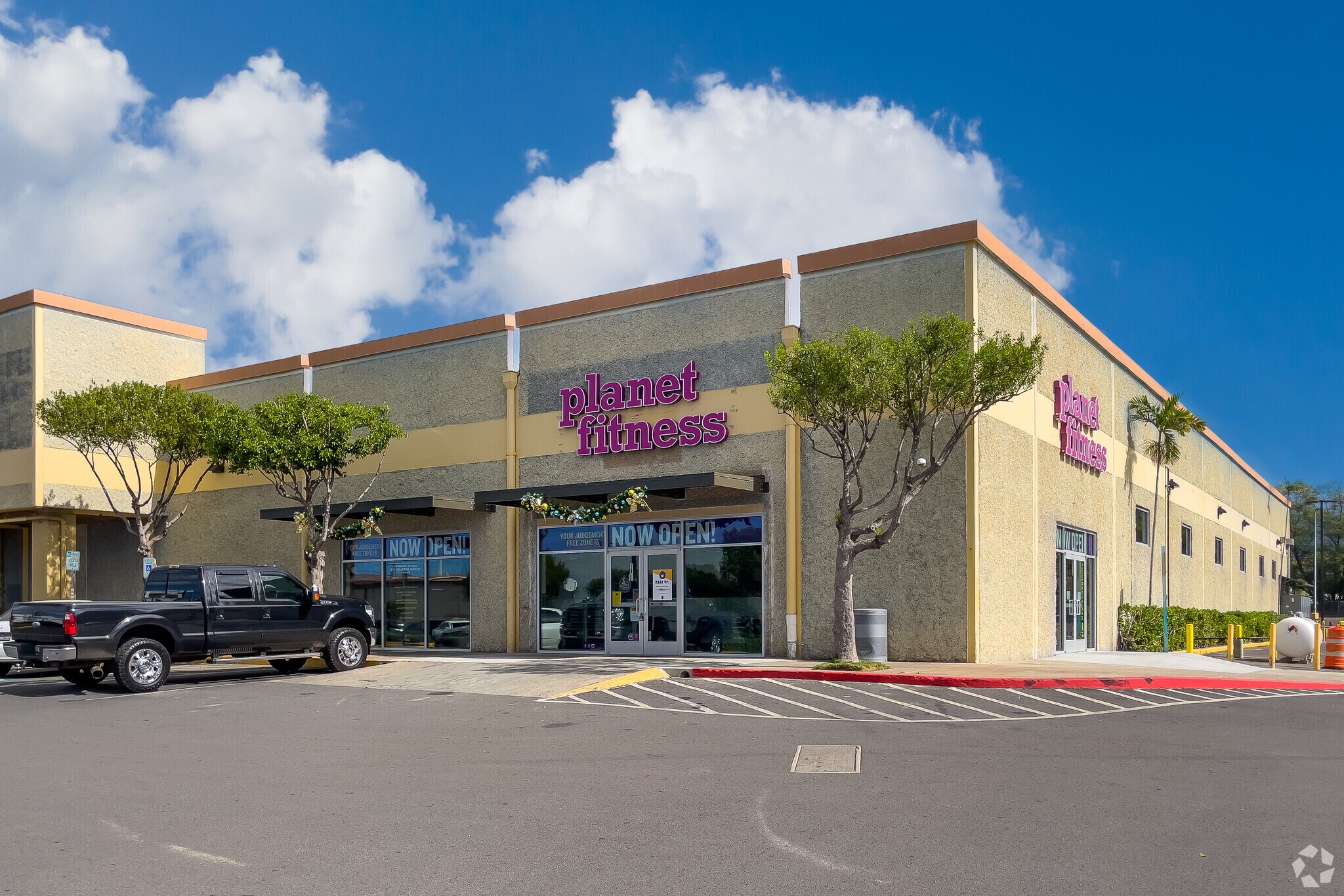 86-120 Farrington Hwy, Waianae, HI for lease Primary Photo- Image 1 of 20