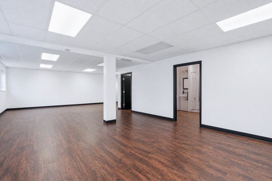 118 Grand St, Kingston, NY à vendre - Photo du bâtiment - Image 3 de 12