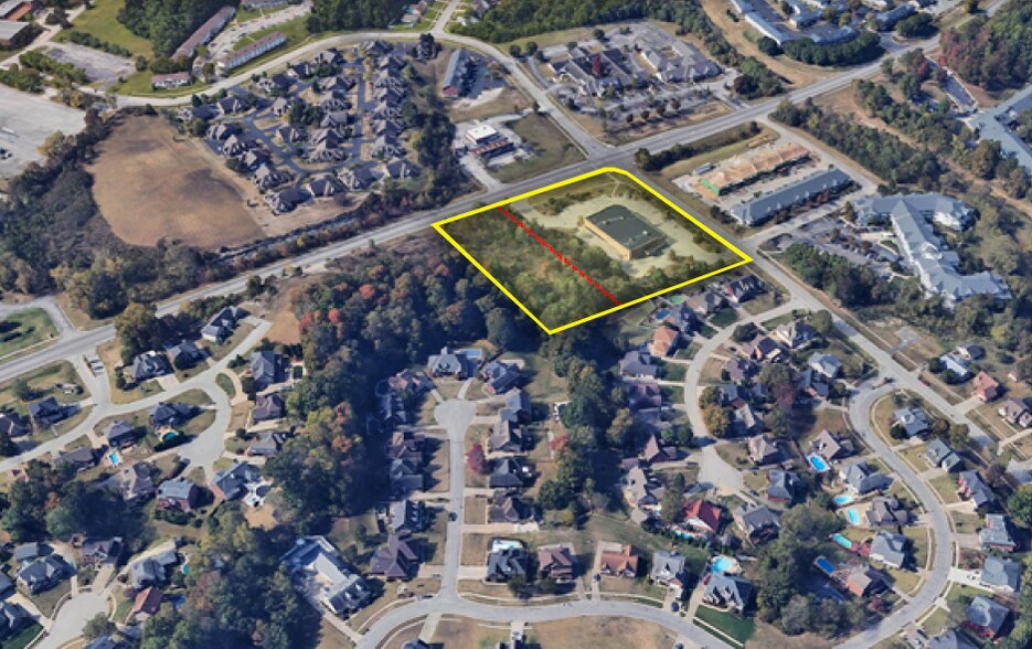 701 Valley College Dr, Louisville, KY à louer - Photo du bâtiment - Image 3 de 5