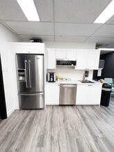 1540 N Routledge Park, London, ON for lease Interior Photo- Image 2 of 9