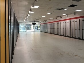 1205 NE 163rd St, North Miami Beach, FL for lease Interior Photo- Image 2 of 5