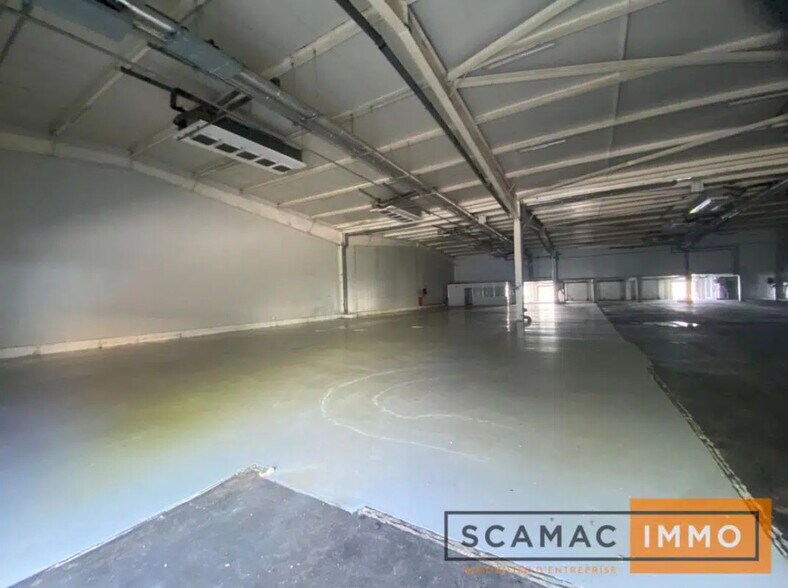 Industrial in Orly for lease - Building Photo - Image 3 of 5