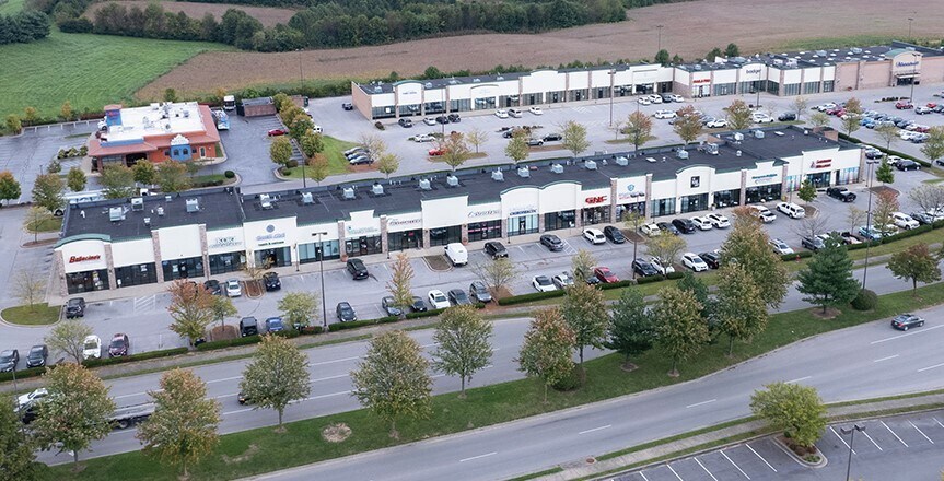 231-267 E Brannon Rd, Nicholasville, KY à louer - Photo du bâtiment - Image 2 de 4