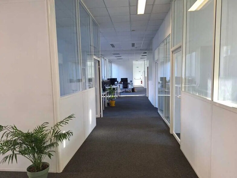 Bureau dans Bordeaux à louer - Photo intérieure - Image 3 de 7