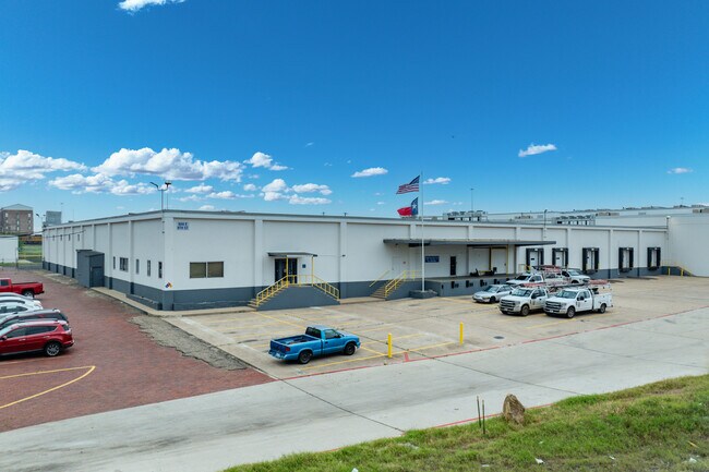 Plus de détails pour 600 E 9th St, Fort Worth, TX - Industriel à louer