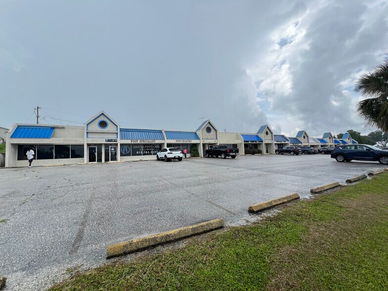 38184 Medical Center Ave, Zephyrhills, FL à louer - Photo du bâtiment - Image 1 de 13