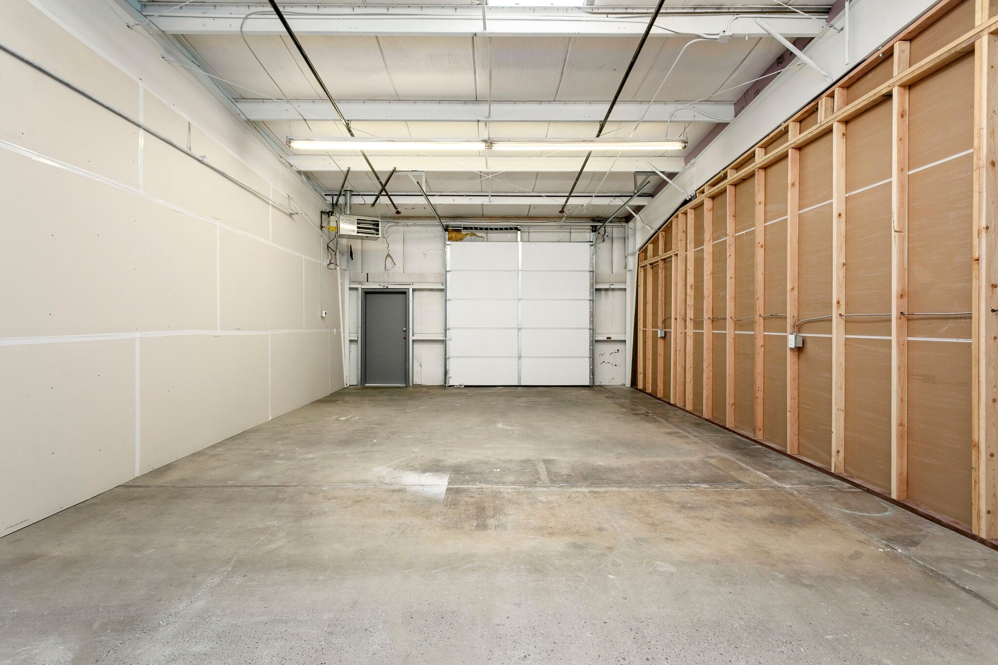 798 NW Dunbar Ave, Troutdale, OR for lease Interior Photo- Image 1 of 18