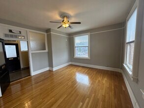 306 W Main St, Frankfort, KY for lease Building Photo- Image 2 of 6