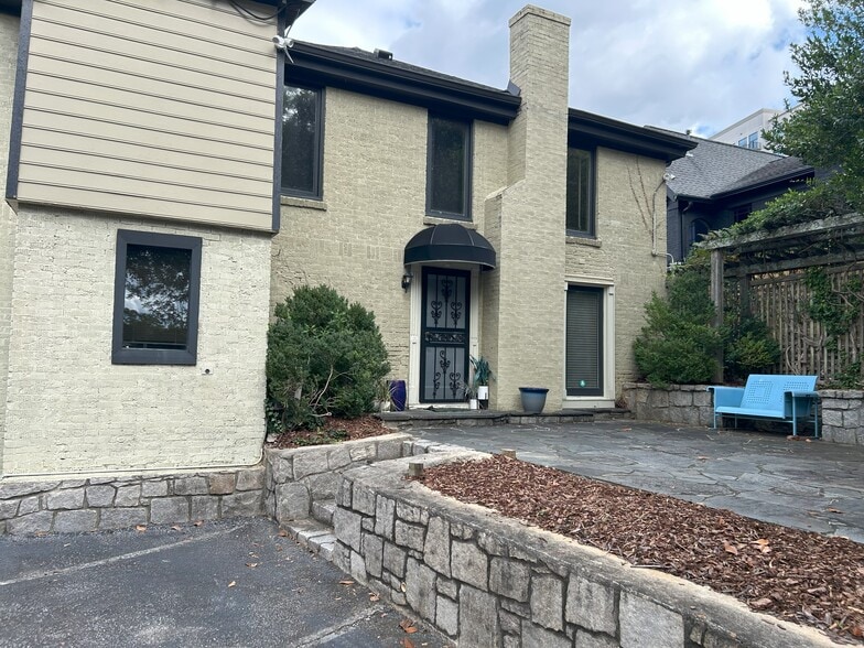 3216 Paces Ferry Pl, Atlanta, GA à louer - Photo du bâtiment - Image 2 de 11