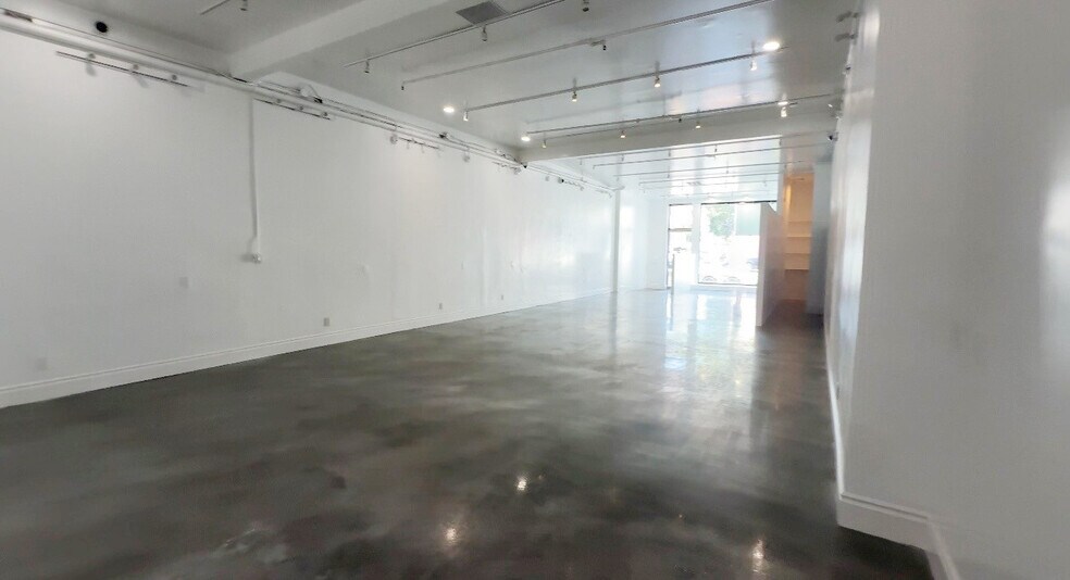 7312-7316 Melrose Ave, Los Angeles, CA à louer - Photo du bâtiment - Image 3 de 6