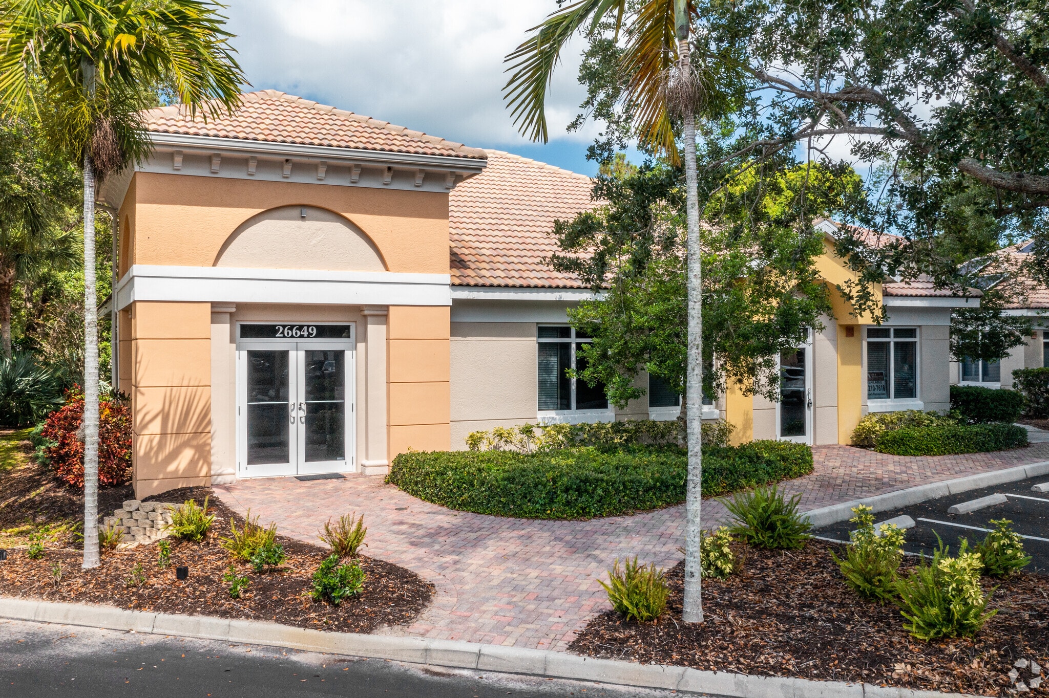 26649-26651 Dublin Woods Cir, Bonita Springs, FL for lease Building Photo- Image 1 of 8