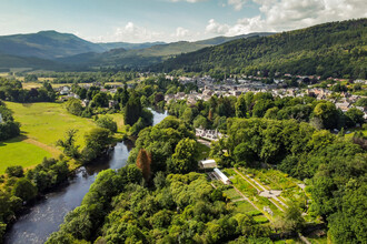 Off Main St, Callander, STG - Aérien  Vue de la carte