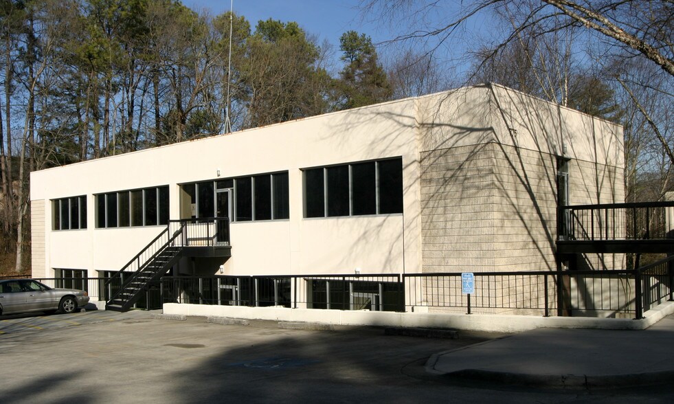 775 Franklin Rd SE, Marietta, GA à vendre - Photo du bâtiment - Image 2 de 8