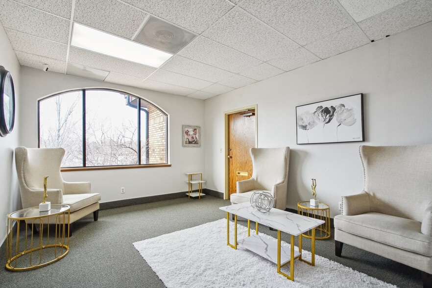 2175 N Academy Cir, Colorado Springs, CO for lease - Interior Photo - Image 2 of 11