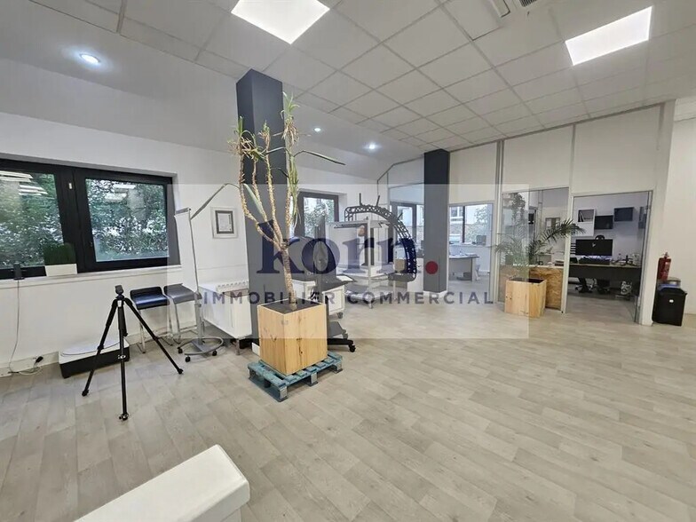 Office in Levallois-Perret for lease - Building Photo - Image 3 of 10