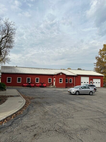 39 Washington Ave, Batavia, NY à vendre - Photo du bâtiment - Image 2 de 2