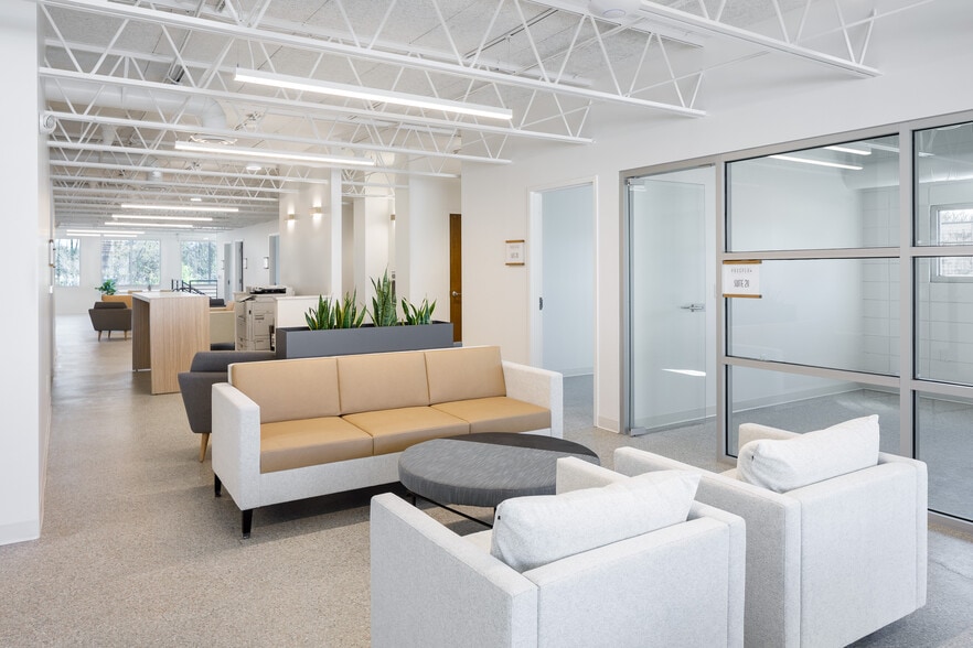 832 Wade Hampton, Greenville, SC à louer - Photo intérieure - Image 2 de 13