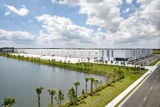 Plus de détails pour 2400 SW Gateway Pl, Stuart, FL - Industriel à vendre