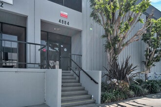 4882-4884 W 145th St, Hawthorne, CA for lease Interior Photo- Image 2 of 8