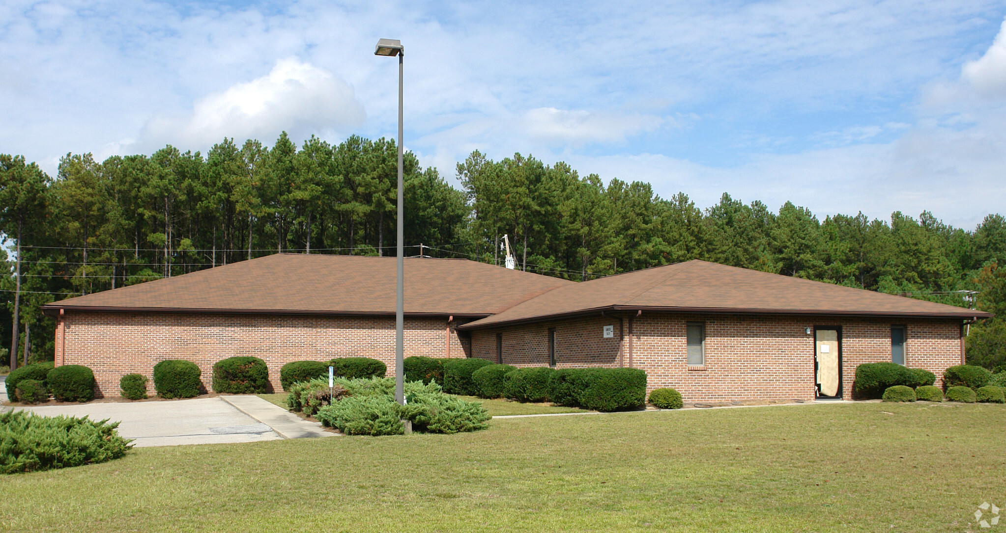 220 Business Park Blvd, Columbia, SC for lease Primary Photo- Image 1 of 4