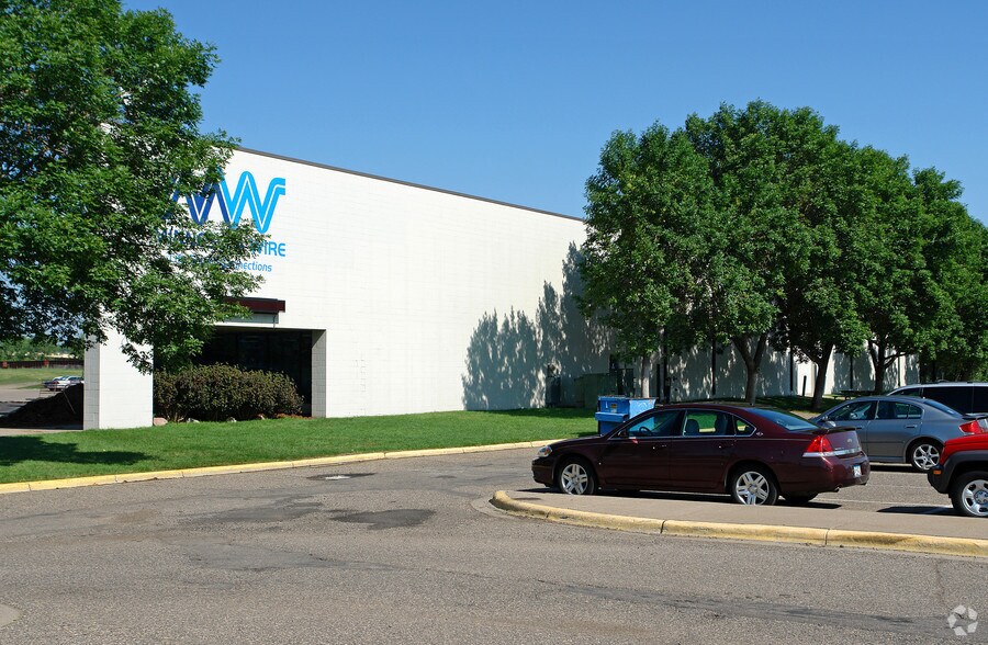 1835 Energy Park Dr, Saint Paul, MN à vendre - Photo du bâtiment - Image 2 de 17