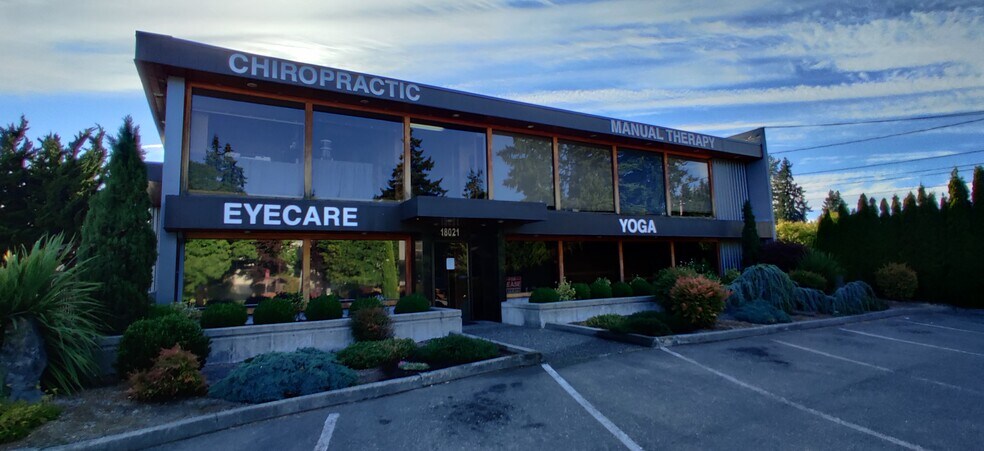 18021-18023 15th Ave NE, Shoreline, WA à vendre - Photo du bâtiment - Image 2 de 15