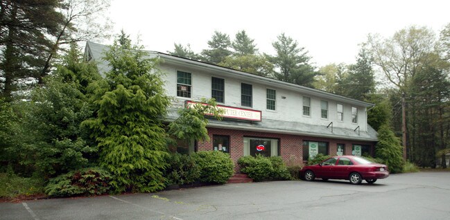 Plus de détails pour 347 W Grove St, Middleborough, MA - Bureau à vendre