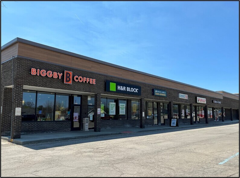 3021-3039 E Michigan Ave, Jackson, MI for lease - Building Photo - Image 2 of 11