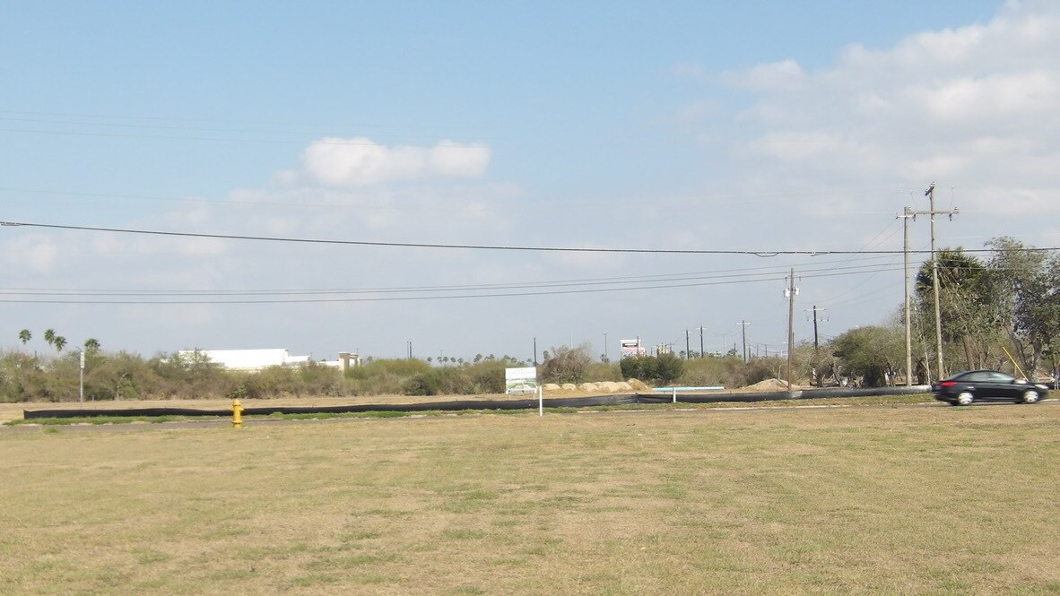 902 S Palm Court Dr, Harlingen, TX for sale Primary Photo- Image 1 of 15