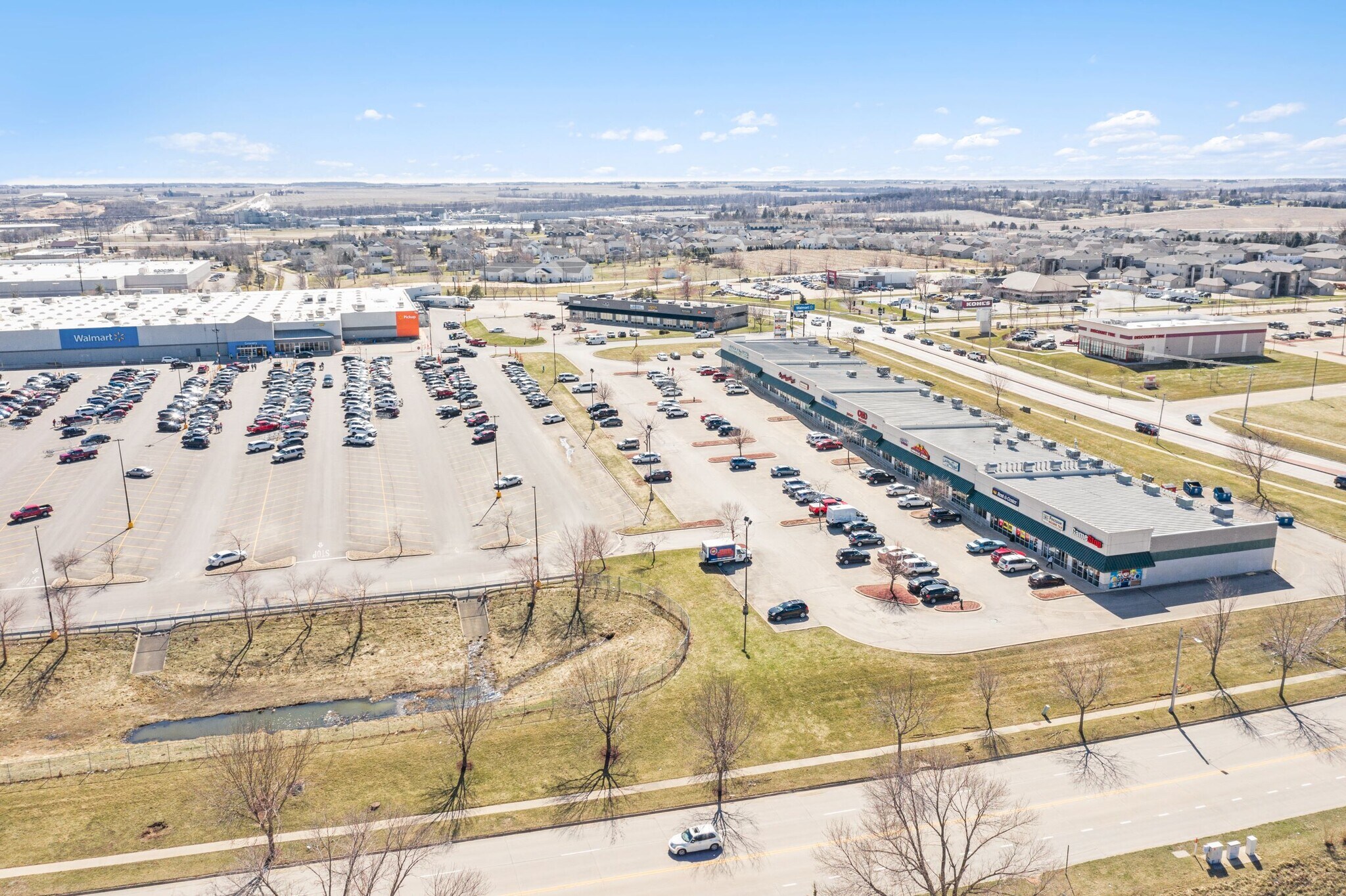 3005 SW Wiley Blvd, Cedar Rapids, IA à louer Photo du bâtiment- Image 1 de 7