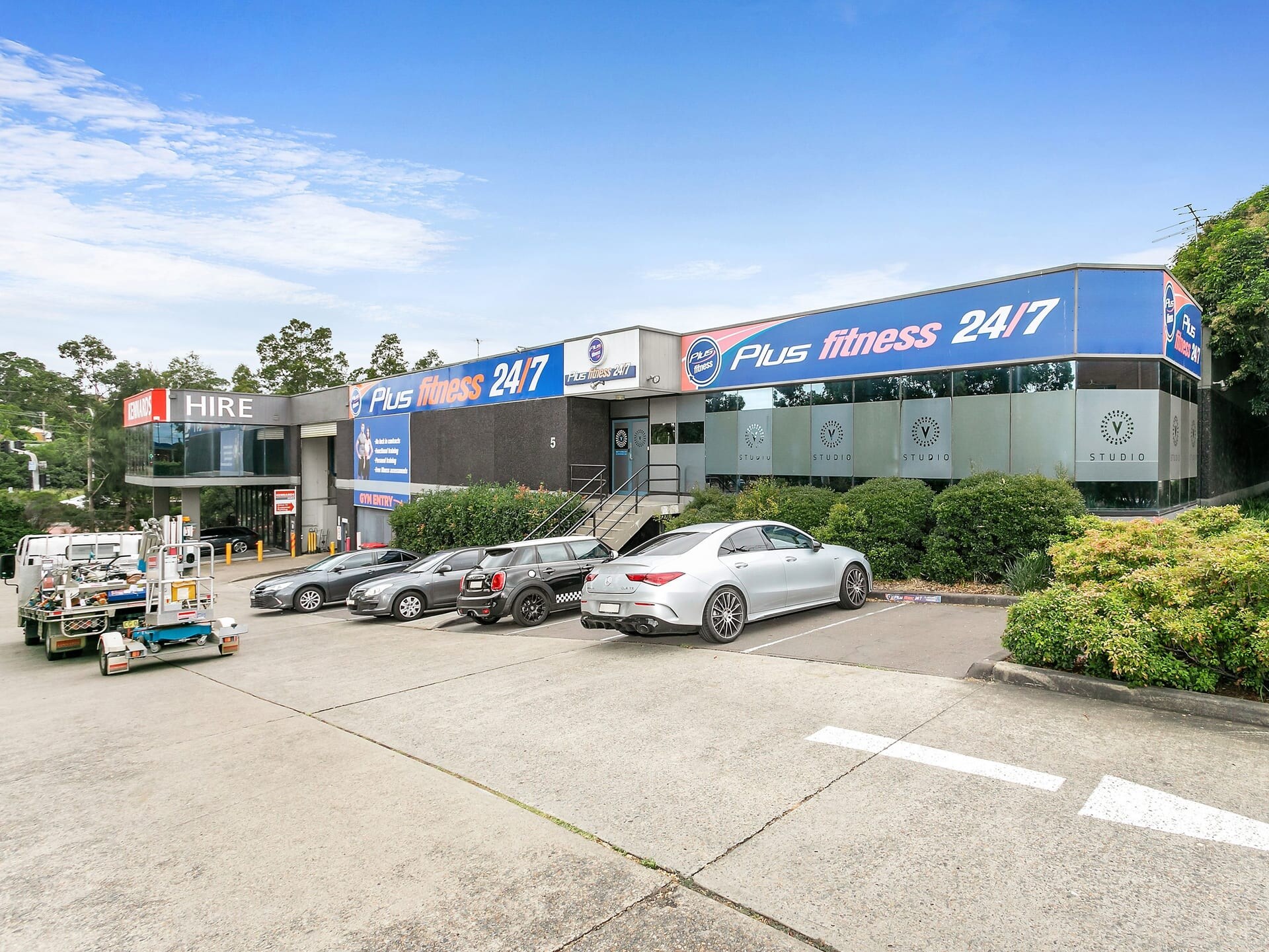 30-32 Artisan Rd, Seven Hills for lease Primary Photo- Image 1 of 2