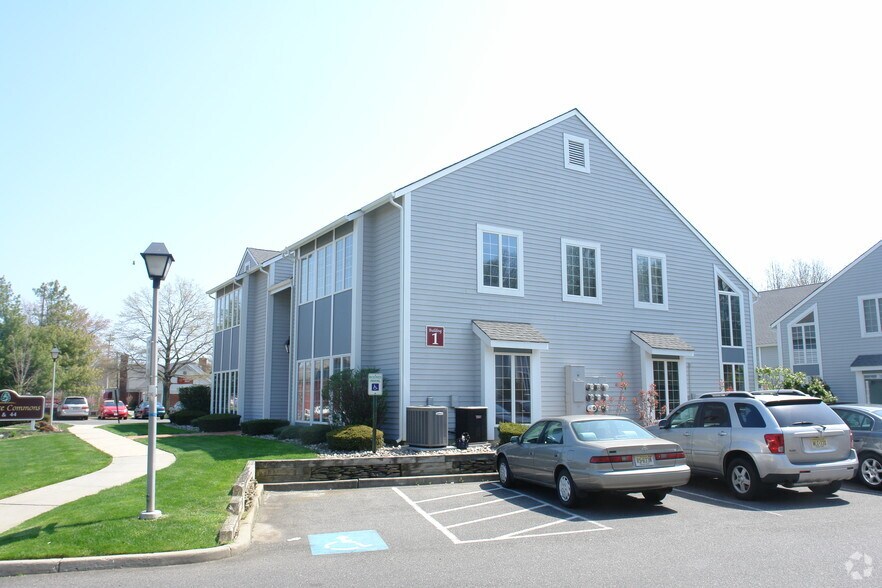 34-44 Sycamore Ave, Little Silver, NJ à louer - Photo du bâtiment - Image 2 de 2