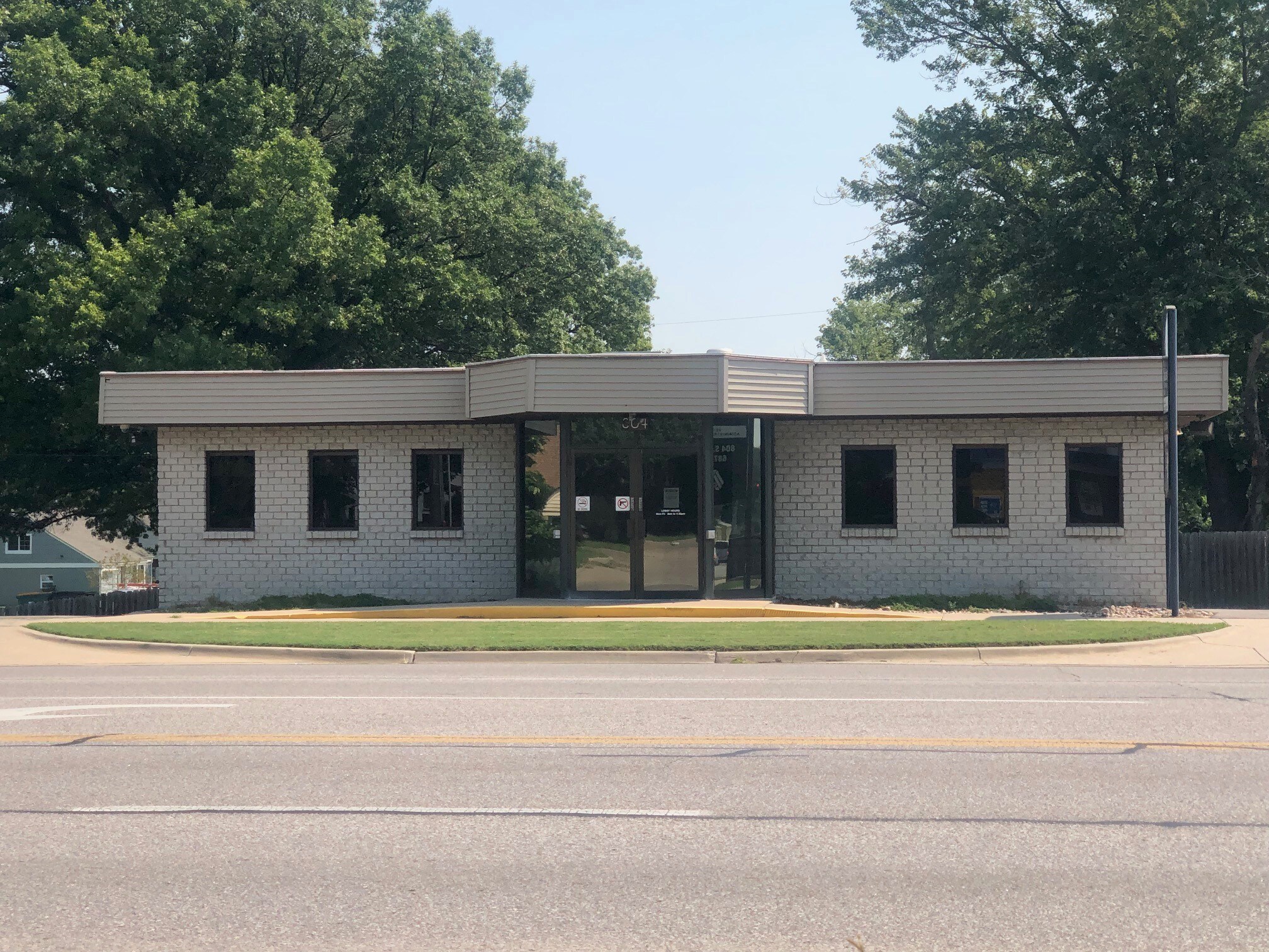 804 S Oliver St, Wichita, KS for sale Building Photo- Image 1 of 1
