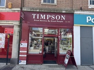 Plus de détails pour 18 Market Pl, Wisbech - Commerce de détail à louer