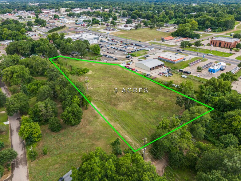 312 Walker St, Gilmer, TX for sale - Primary Photo - Image 1 of 8