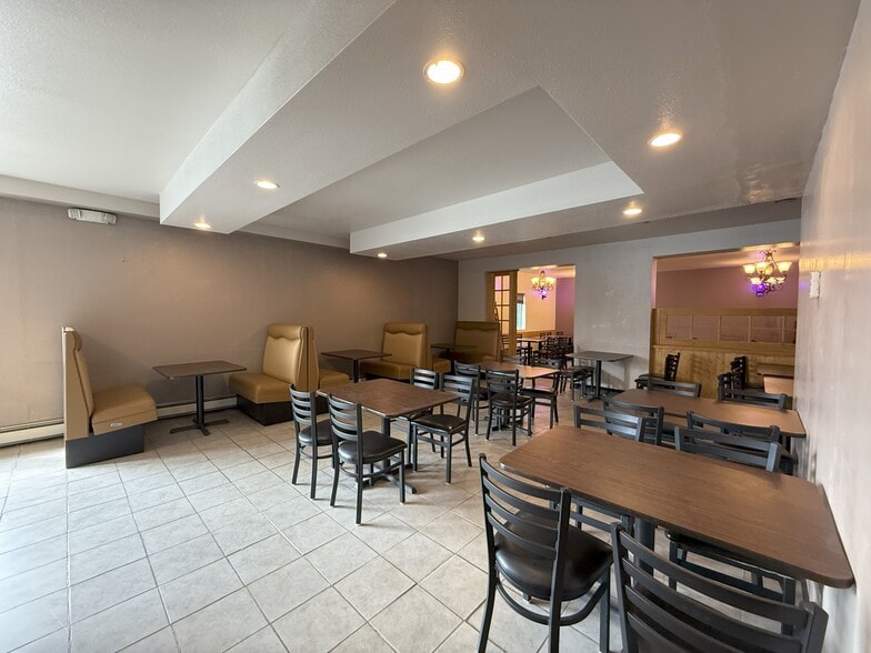 550 3rd St, Fairbanks, AK for lease - Building Photo - Image 3 of 15